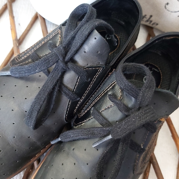 BOC Born Concept leather sneakers comfort shoes lace up black - Picture 5 of 16